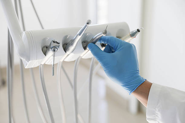 Professional Wisdom Tooth Removal technician working in Glastonbury Center, CT